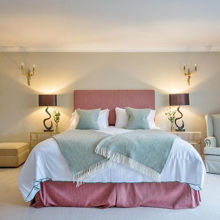 Отель Marlborough Arms Вудсток Экстерьер фото