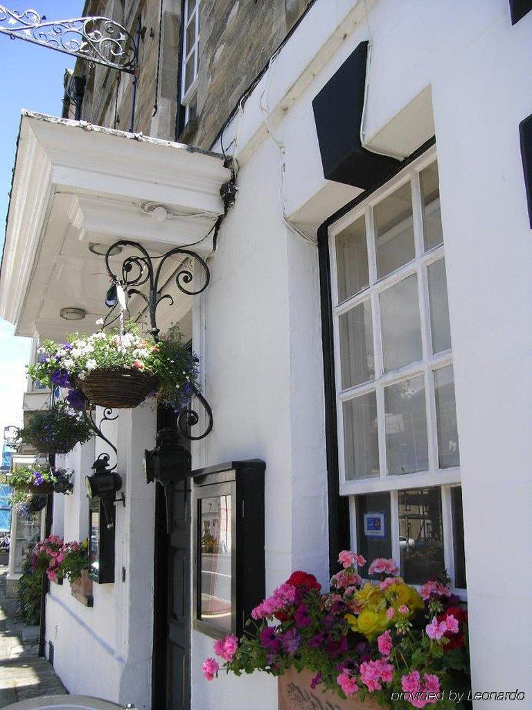 Отель Marlborough Arms Вудсток Экстерьер фото
