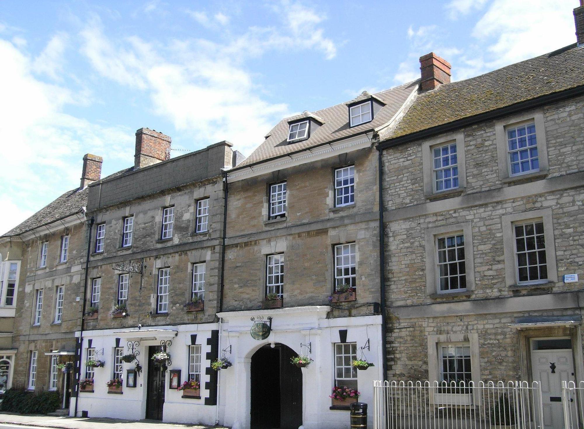 Отель Marlborough Arms Вудсток Экстерьер фото