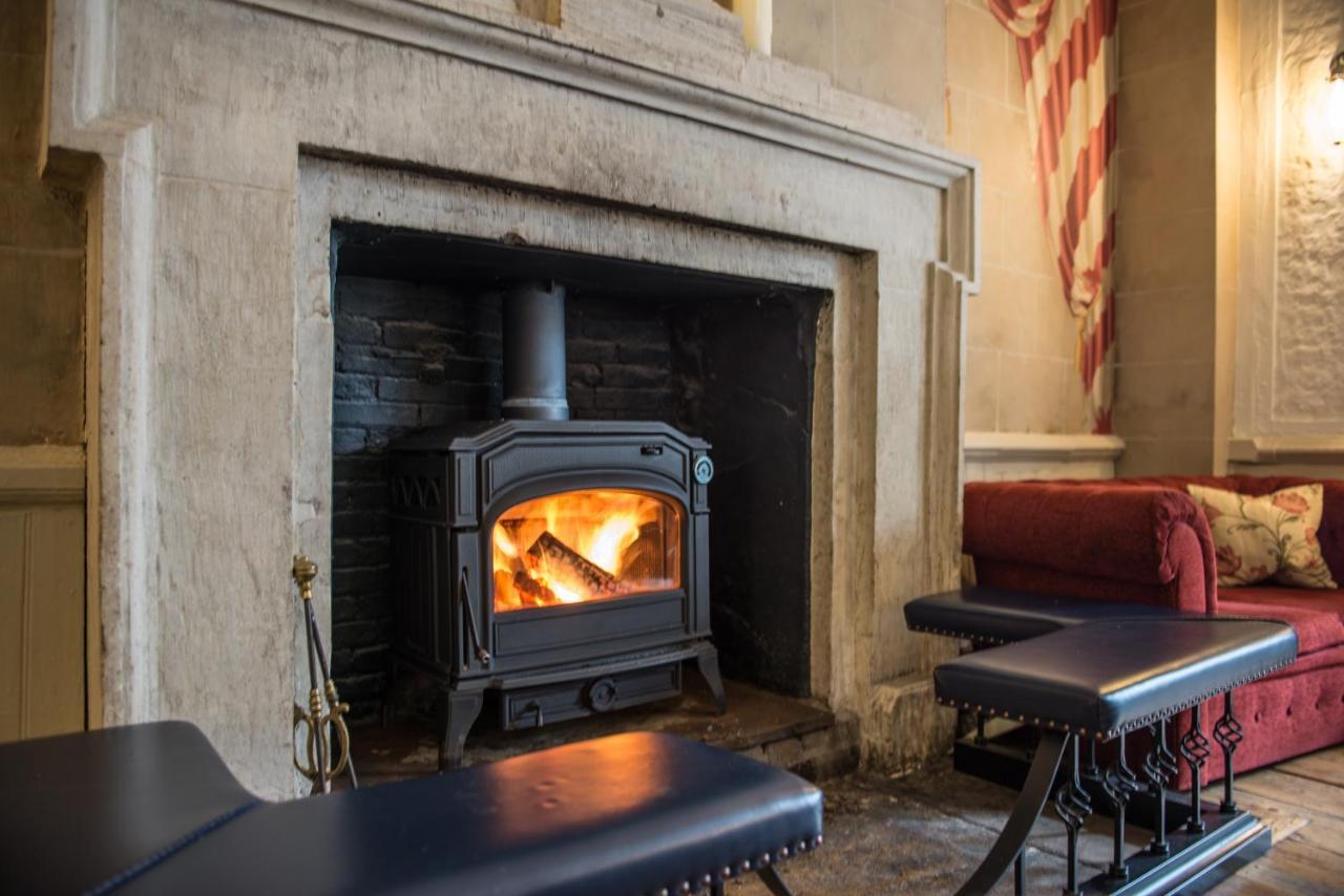 Отель Marlborough Arms Вудсток Экстерьер фото