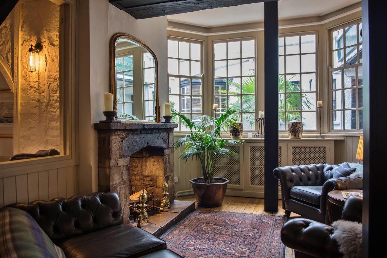 Отель Marlborough Arms Вудсток Экстерьер фото