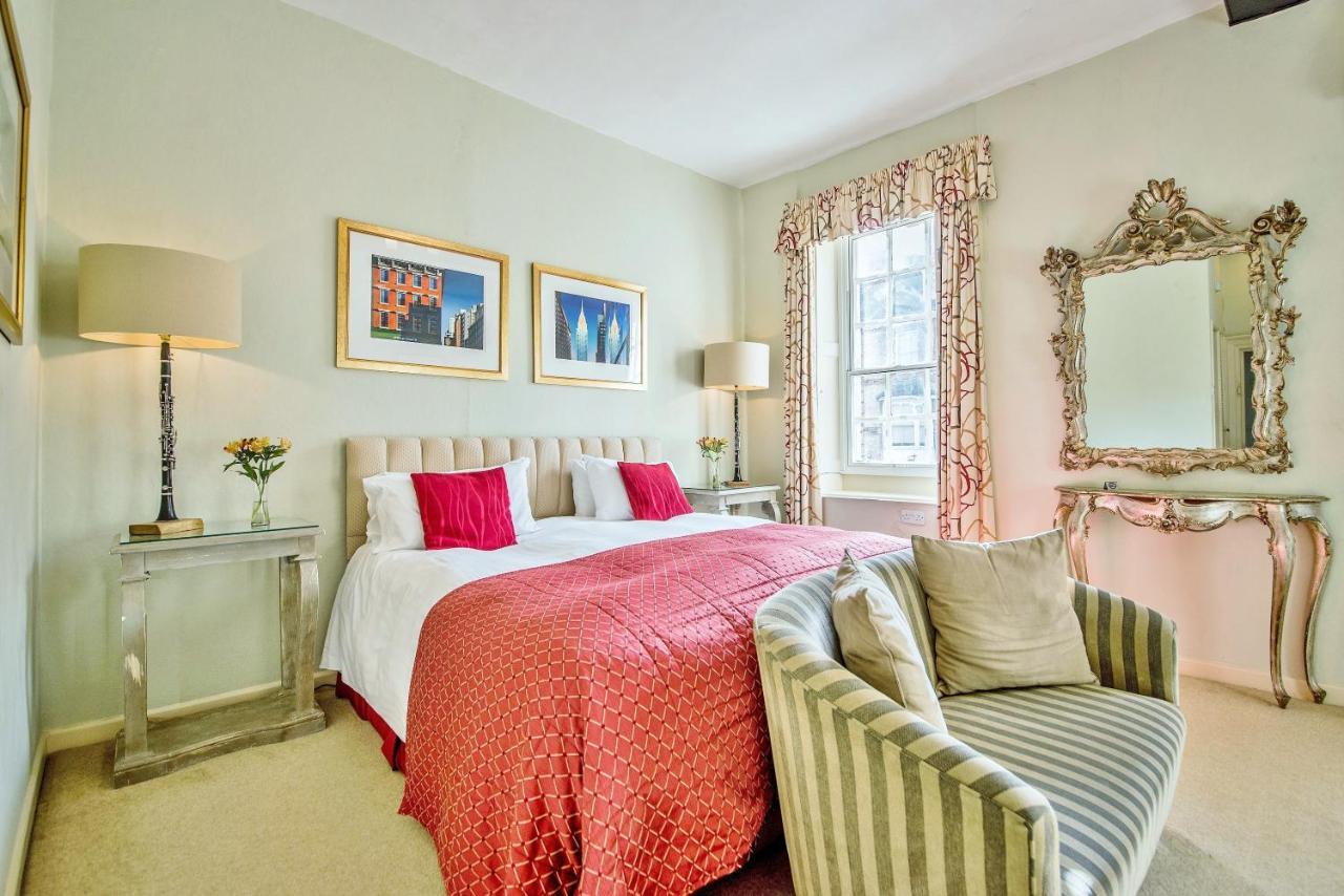 Отель Marlborough Arms Вудсток Экстерьер фото