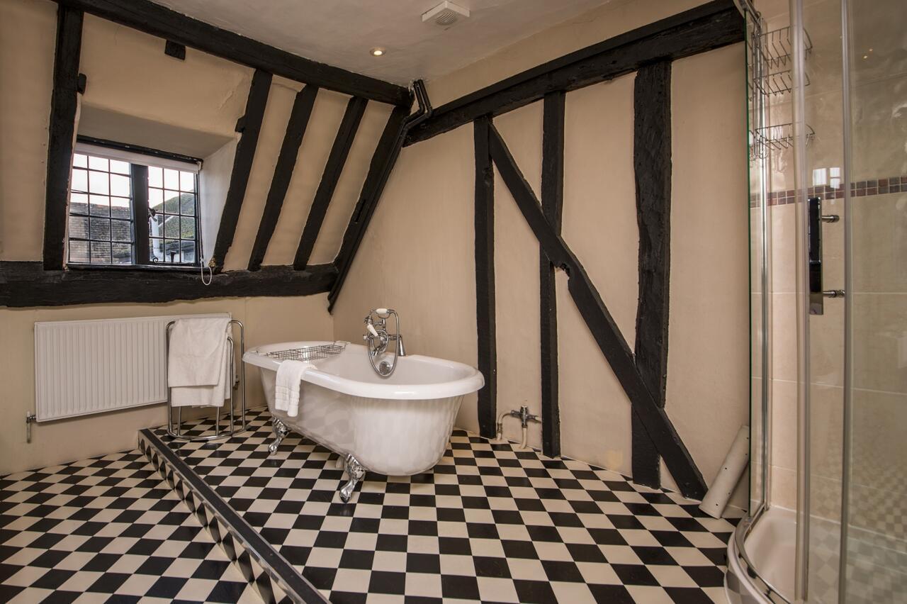 Отель Marlborough Arms Вудсток Экстерьер фото