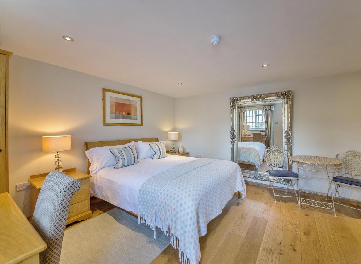 Отель Marlborough Arms Вудсток Экстерьер фото