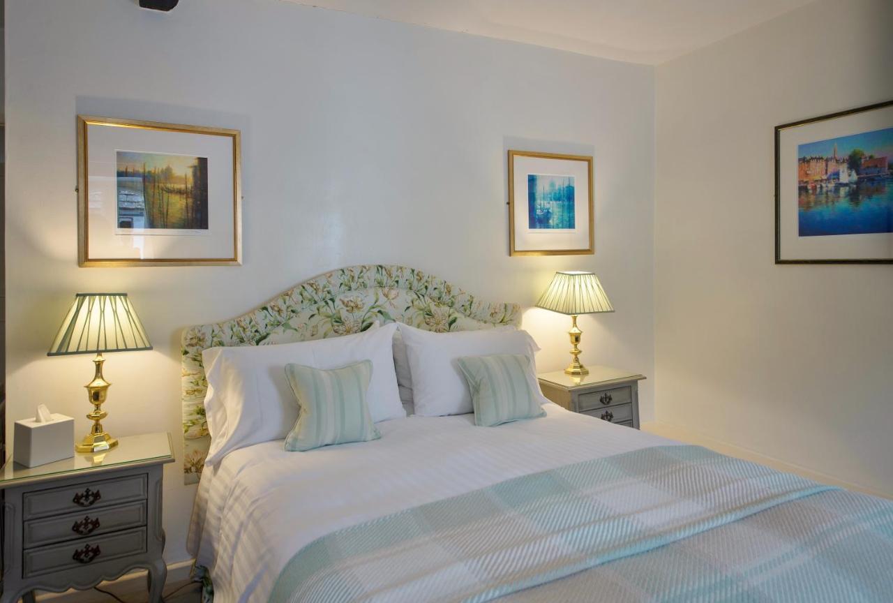 Отель Marlborough Arms Вудсток Экстерьер фото